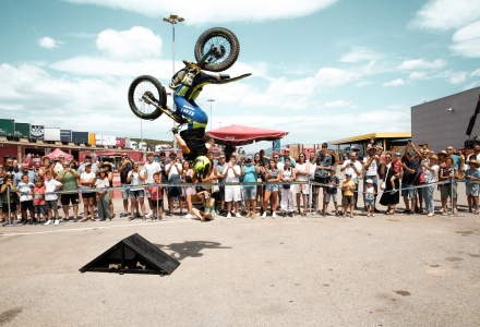 PREMIER SPECTACLE D'ARNAU FARRÉ
